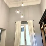 Апартаменты Chic Riverside 3-room Next To San Niccolo