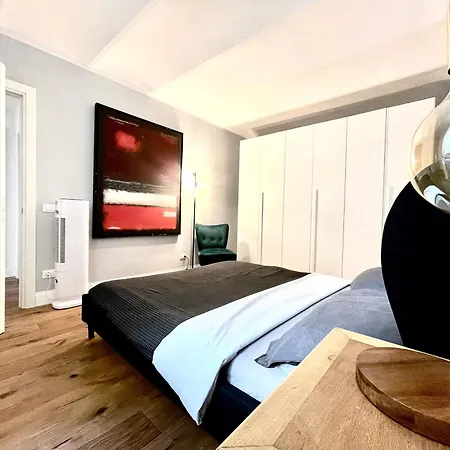 Апартаменты Chic Riverside 3-room Next To San Niccolo Флоренция