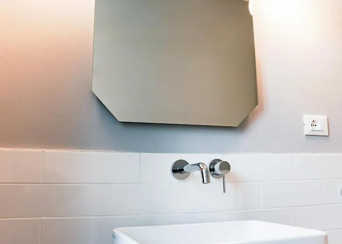 Chic Riverside 3-room Next To San Niccolo 公寓 *