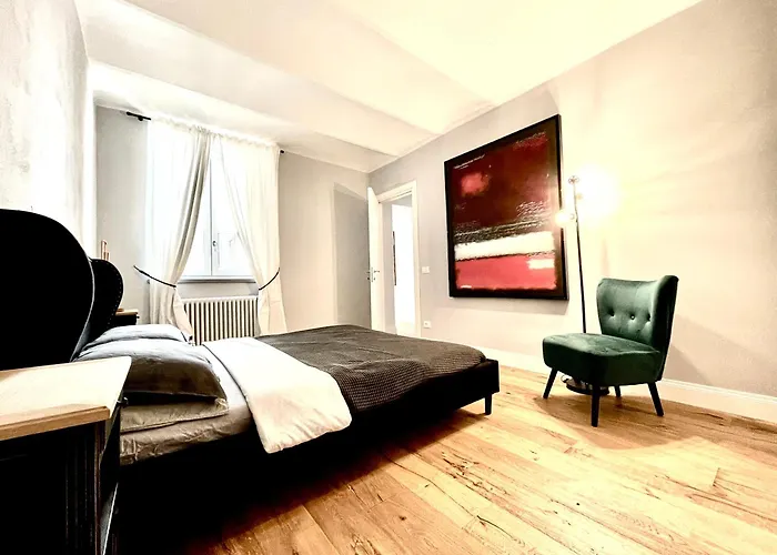 Chic Riverside 3-room Next To San Niccolo 公寓