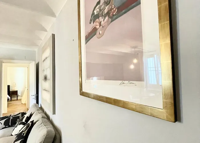 Chic Riverside 3-room Next To San Niccolo Lejlighed *