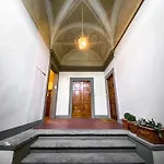 Chic Riverside 3-room Next To San Niccolo * Florence