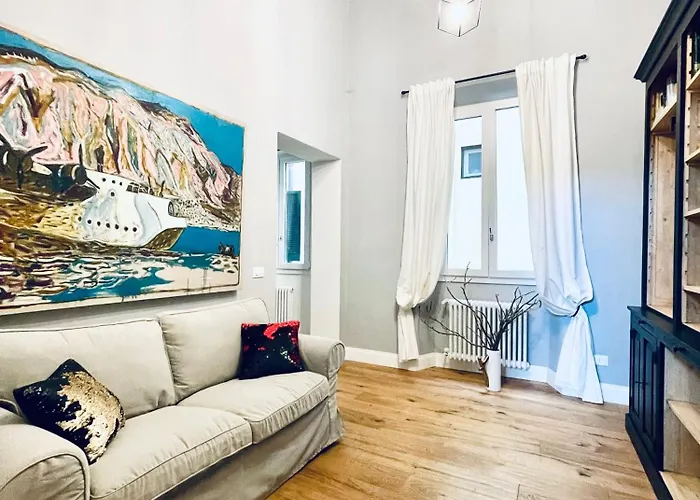 아파트 Chic Riverside 3-room Next To San Niccolo